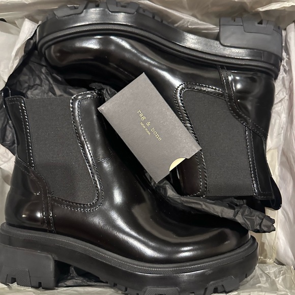 rag & bone Black Shiloh Patent Chelsea Lug Boots 39 - Picture 6 of 7